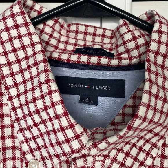 Tommy Hilfiger Women’s Long Sleeve Button Down Cotton Red White Plaid Size XL - Picture 2 of 16